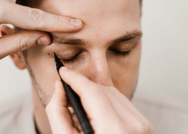 Cirugía de párpados en Vigo con resultados naturales