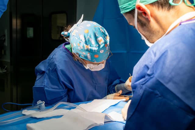 Mejoramos su silueta con una lipotransferencia glútea en Vigo